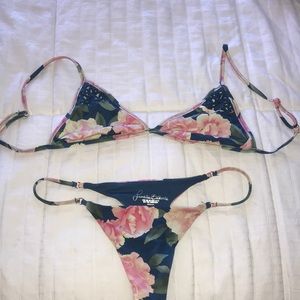 Frankie’s Bikinis Pink Peony Set